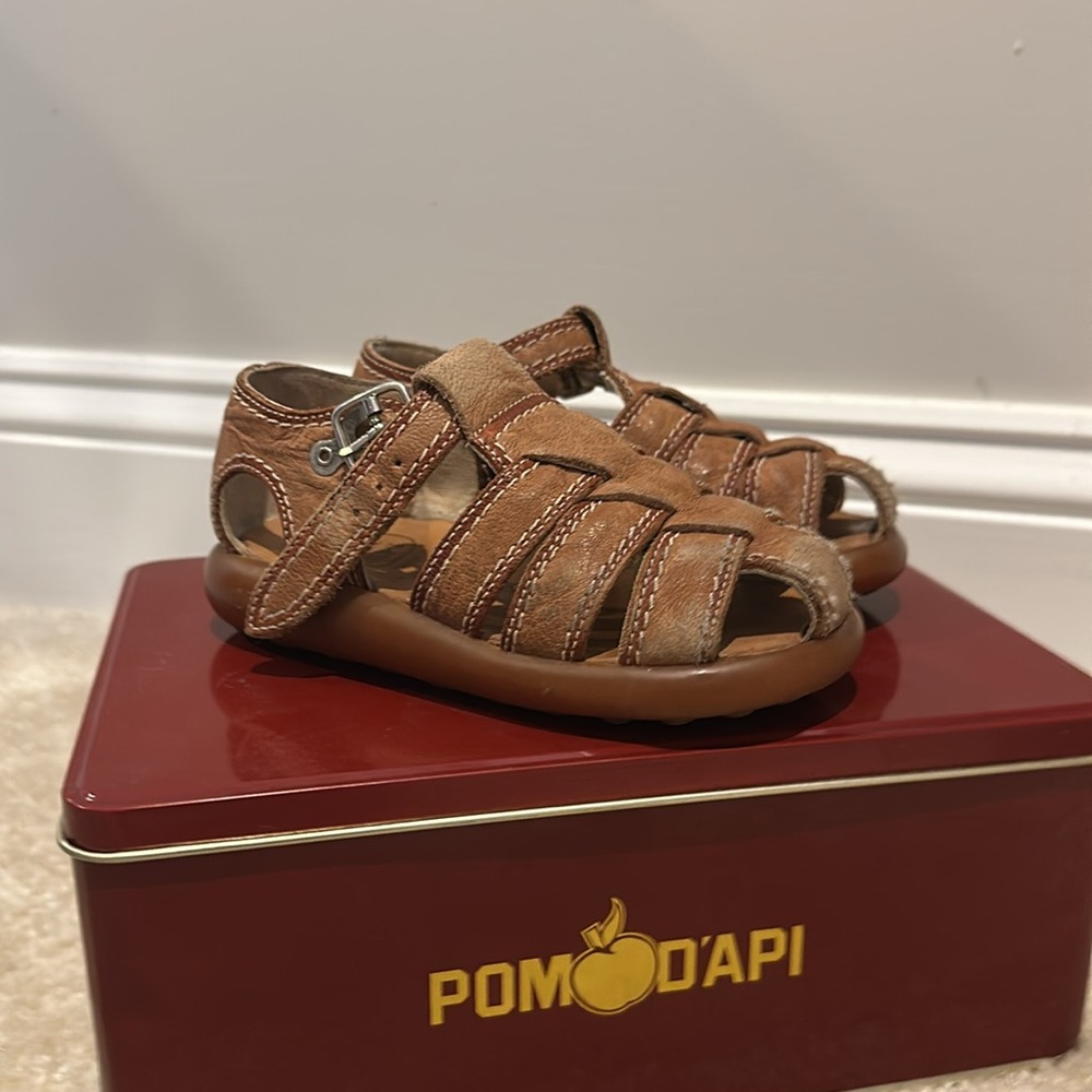 Pom D’Api Tan Sandals, Youth